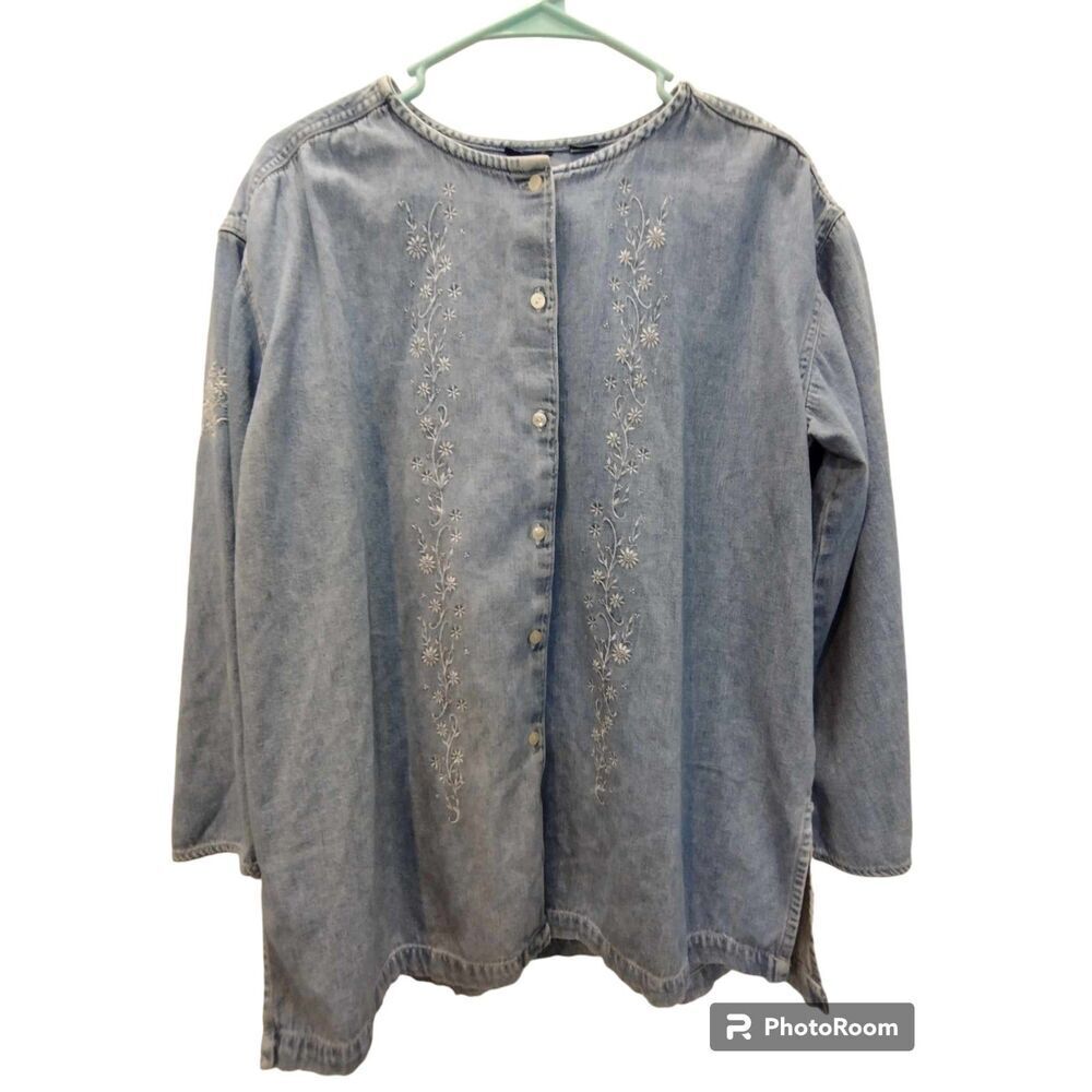 Vintage embroidered denim style loose fit button down